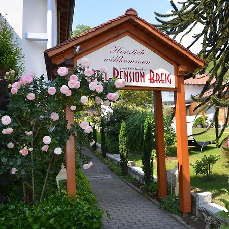 Hotel-Pension Breig Garni Ottenhofen im Schwarzwald Bagian luar foto