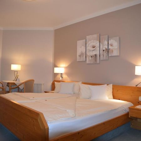 Hotel-Pension Breig Garni Ottenhofen im Schwarzwald Bagian luar foto